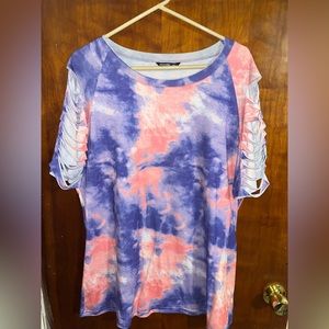 SHIEN Curve Tie-Dyed Short Sleeve With Cuts Down The Shoulders! SIZE: 3XL